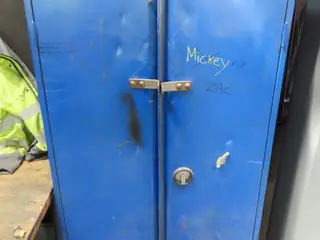 Værktøjsskab uden indhold METEC