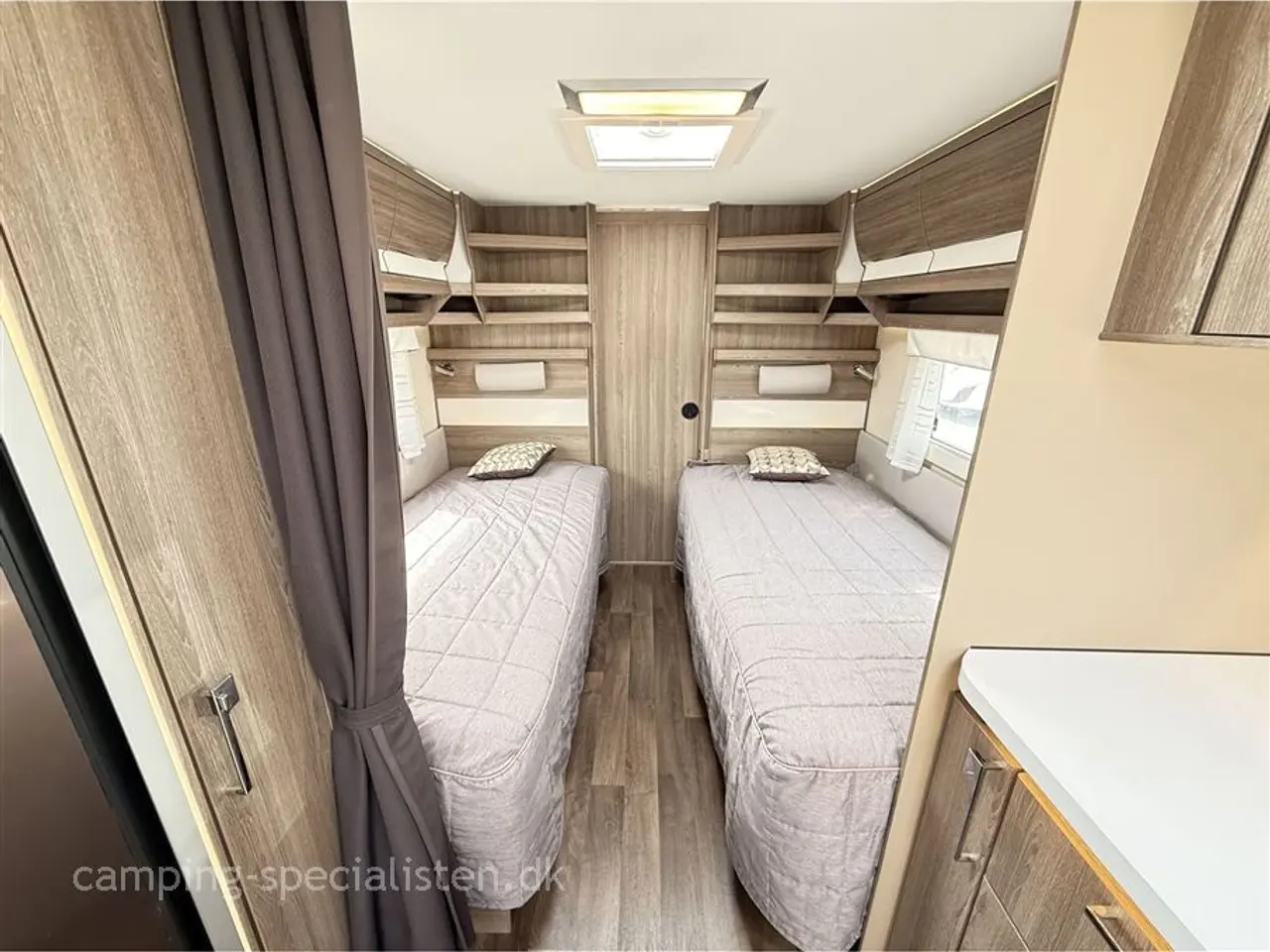 Billede 10 - 2019 - Kabe Imperial 740 E-TDL KS Kabe Imperial 740 E-TDL KS 2019 - Se den nu hos Camping-Specialisten.dk