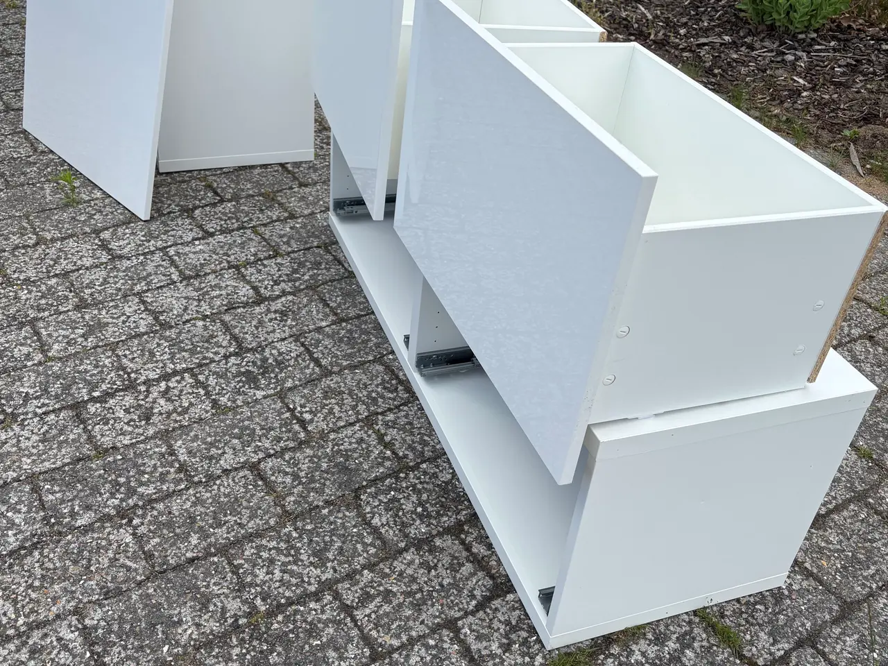 Billede 9 - IKEA BESTÅ skabe og skuffer