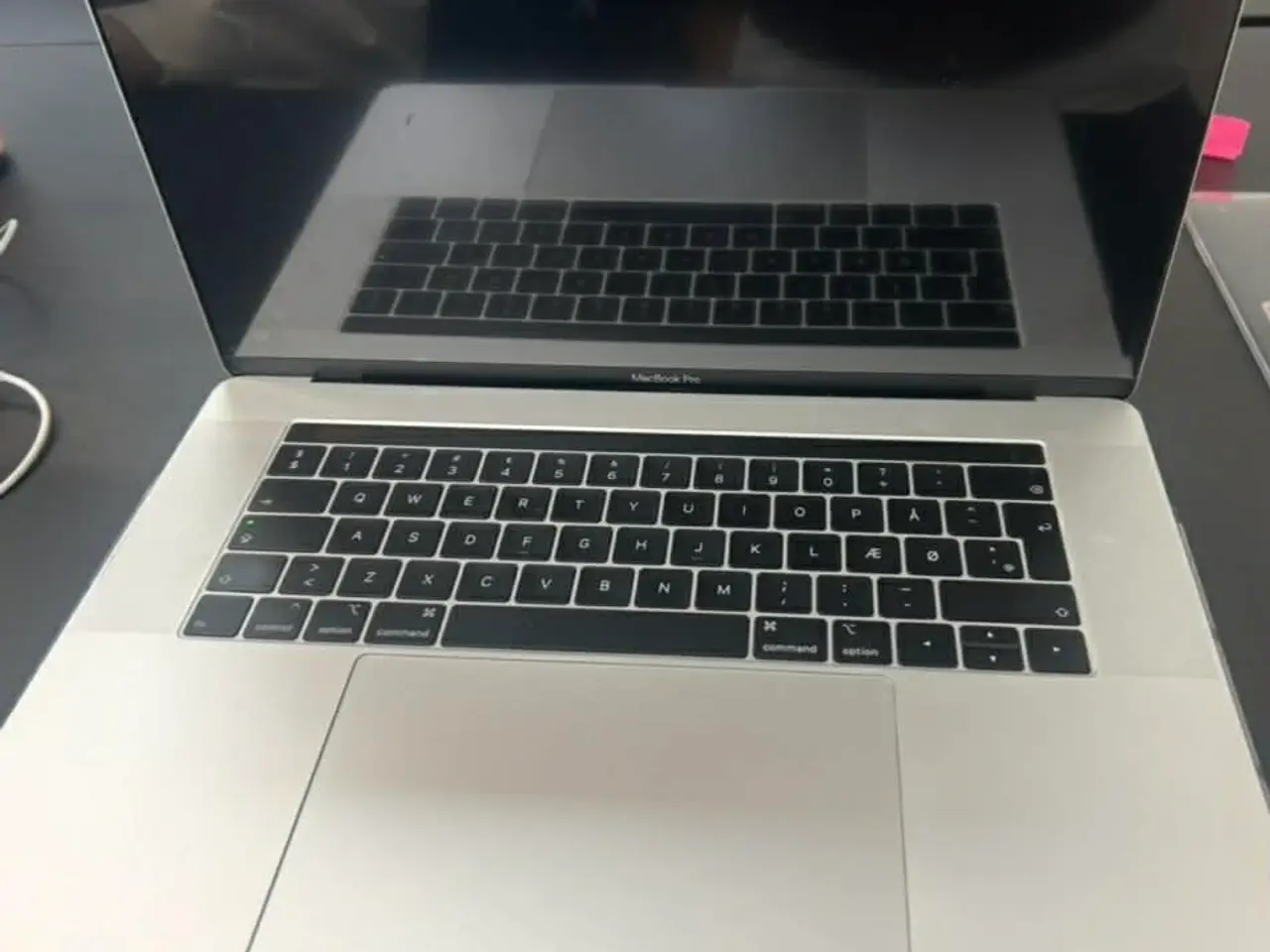 Billede 3 - MacBook Pro 2018, 15-inch (virker som ny)