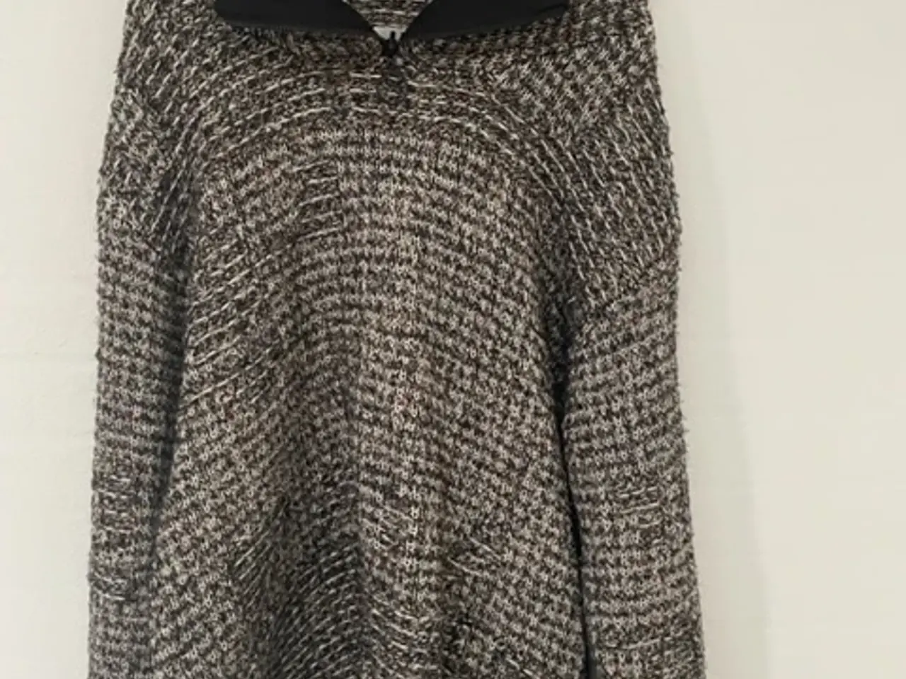 Billede 1 - Sweater/ jakke 
