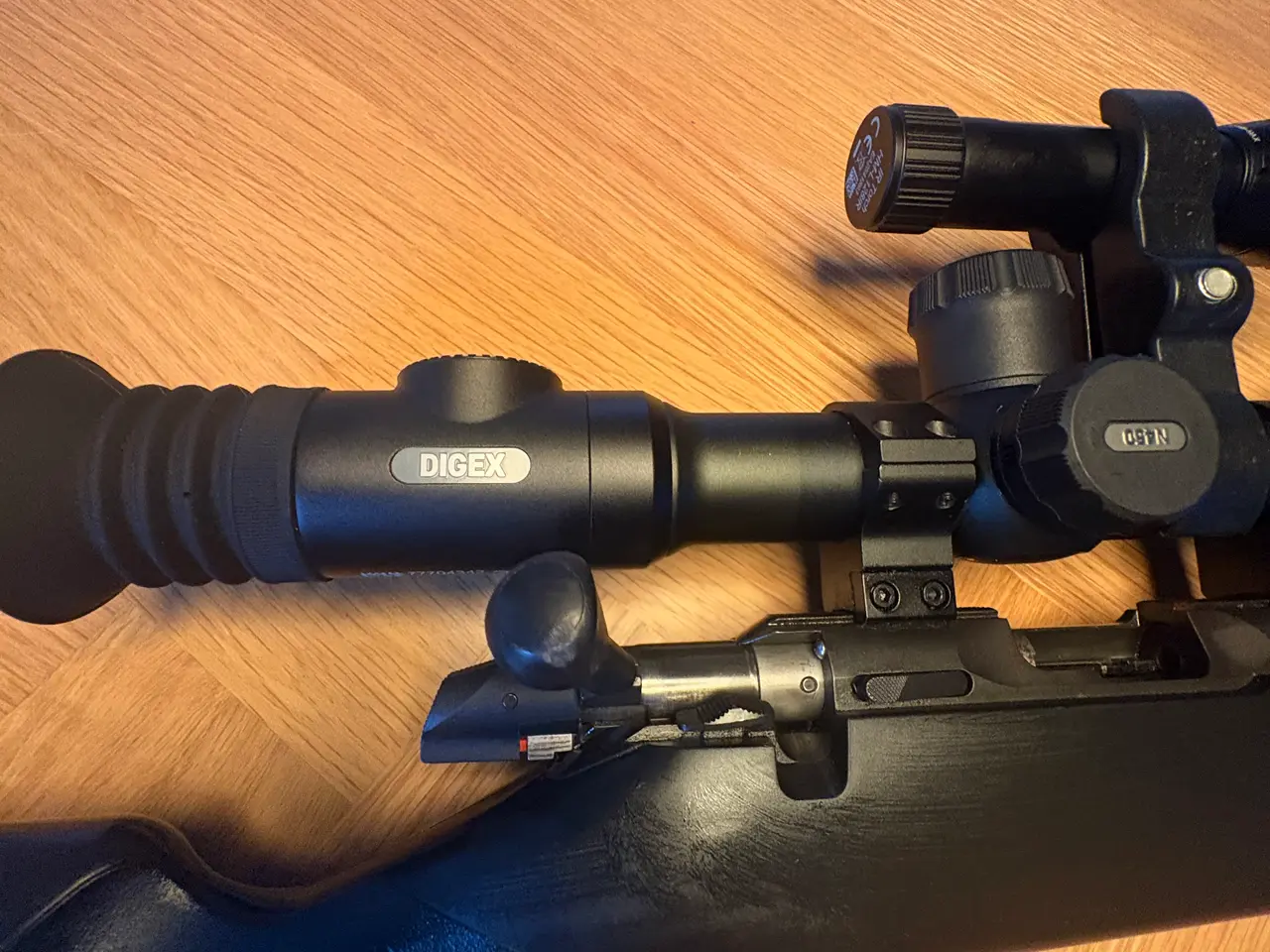 Billede 1 - Sako Quad 17hmr m. Pulsar N450 + Stalon dæmper . 