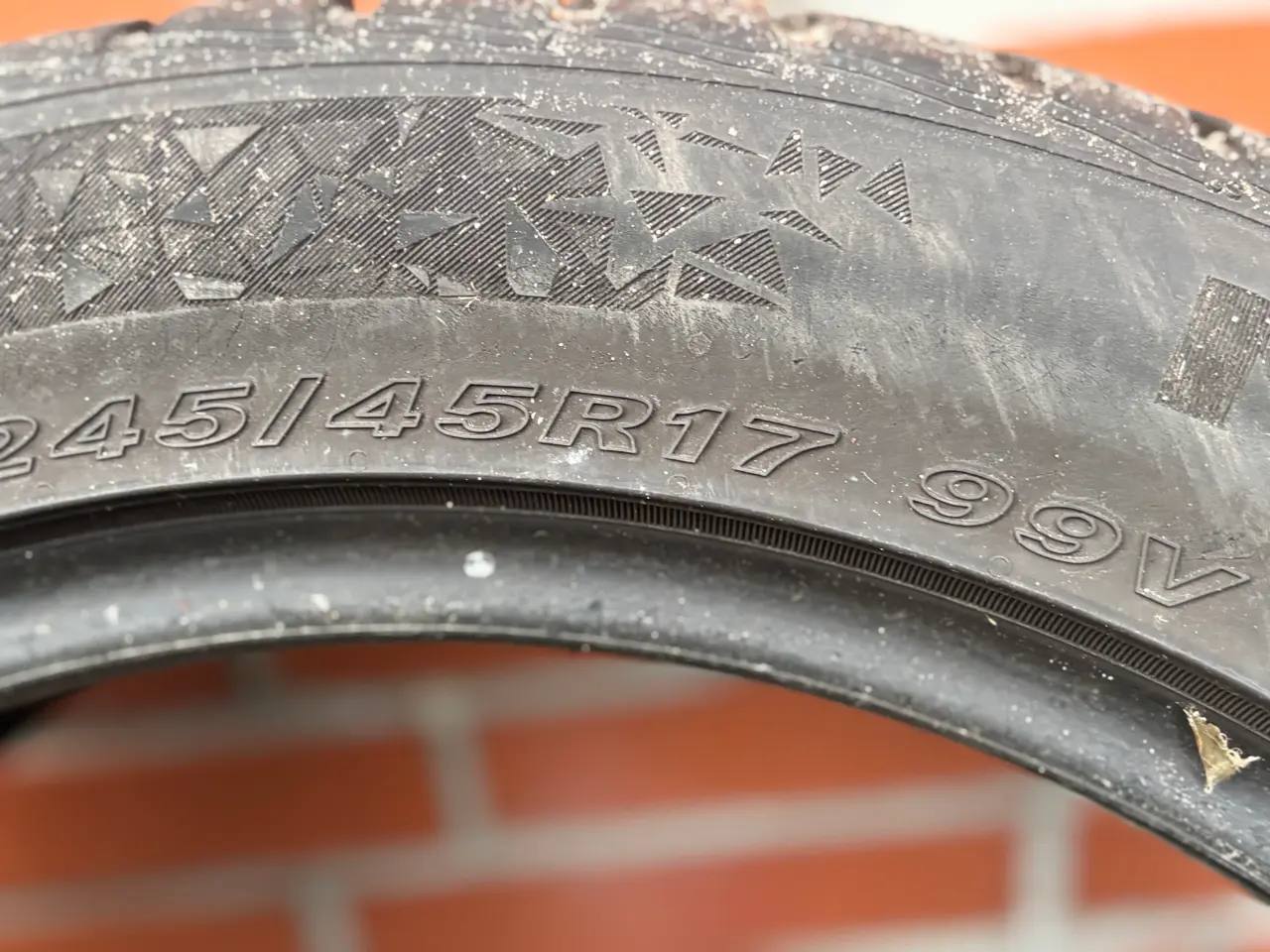 Billede 7 - 2 vinterdæk 245/45R17