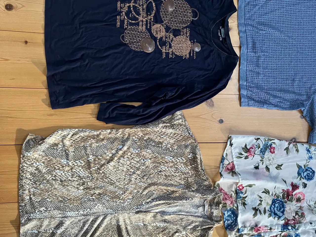 Billede 6 - Sommer overdele 8 stk samlet