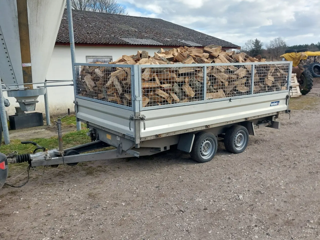 Billede 1 - Brænde + Levering