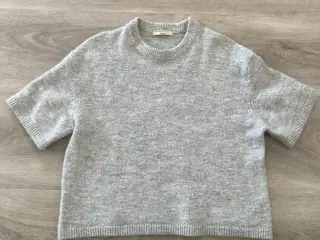 Striktrøje i str. S fra Gina Tricot