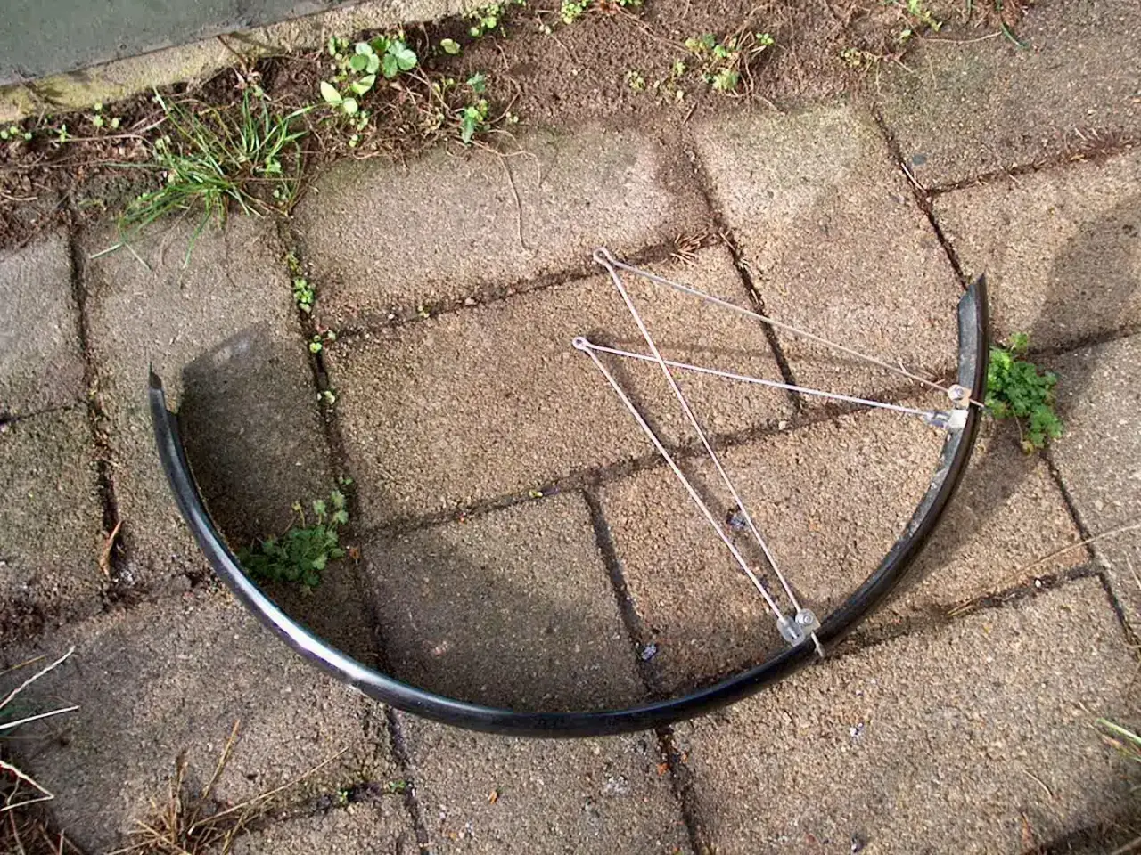 Billede 1 - Bagskærm 28"