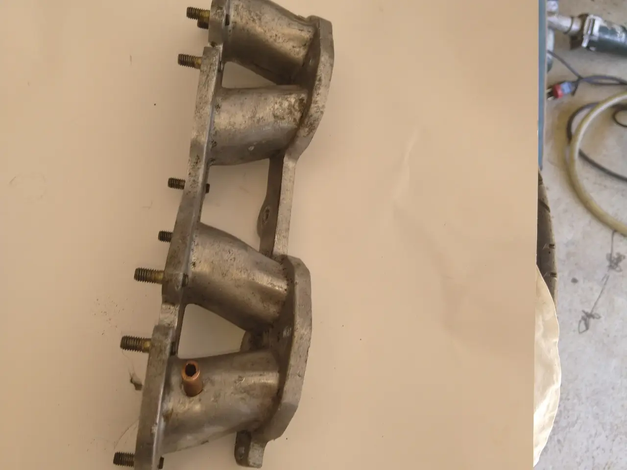 Billede 2 - Peugeot og Citroën Dobbelt karburator manifold.