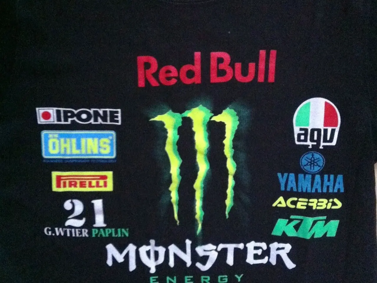Billede 2 - Mønster energy t-shirt, str S, 75kr