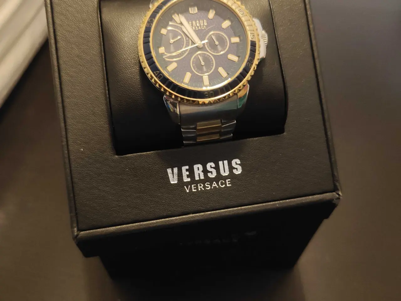 Billede 2 - Smukt og velholdt Versus Versace herreur.