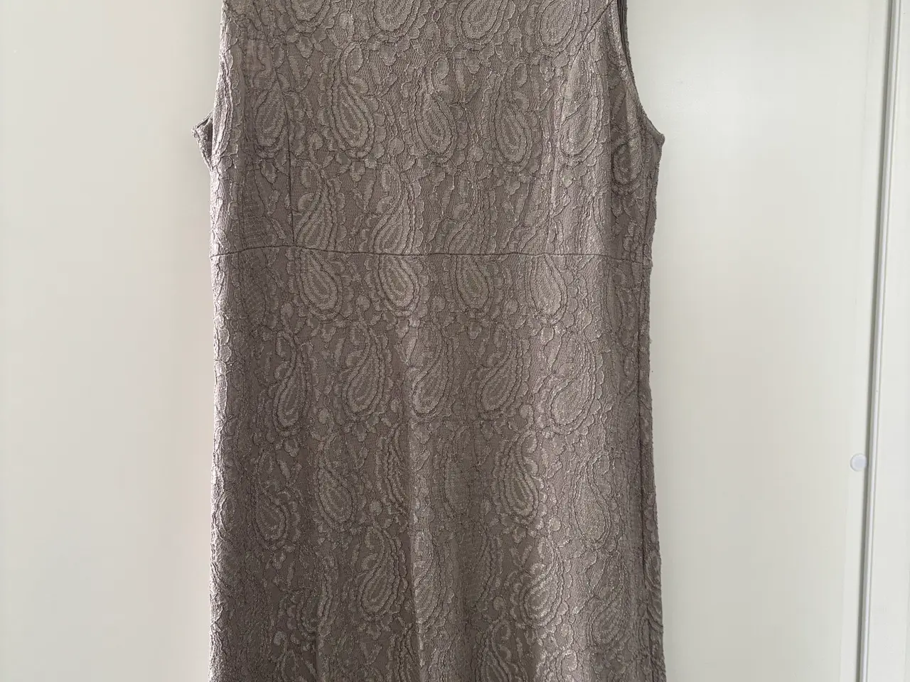 Billede 4 - Cream kjole str m