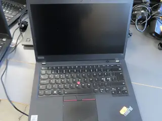 Bærbar computer LENOVO thinkpad t14 gen1