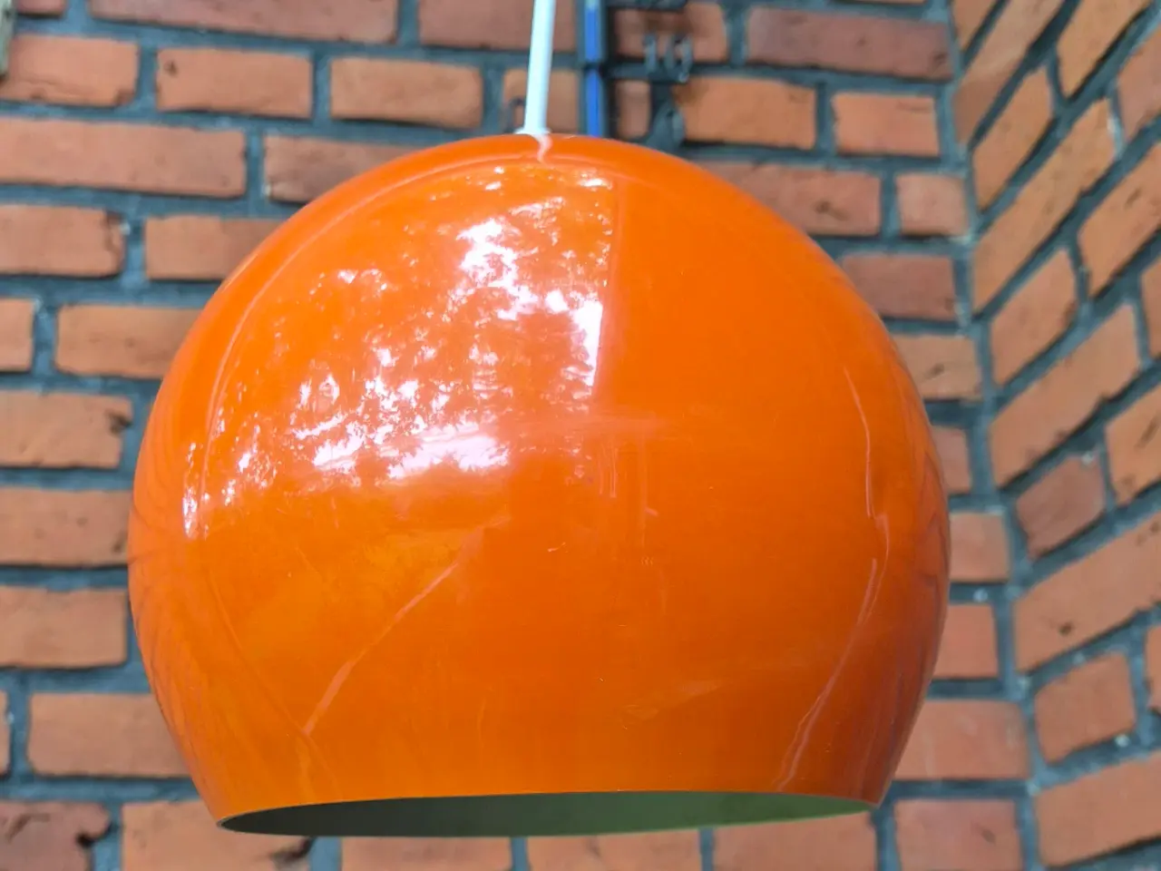 Billede 3 - Smuk orange kuglelampe