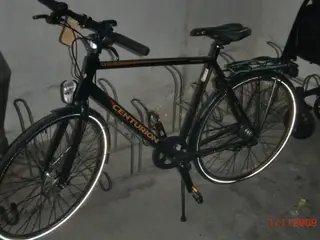 Næsten ny cykel