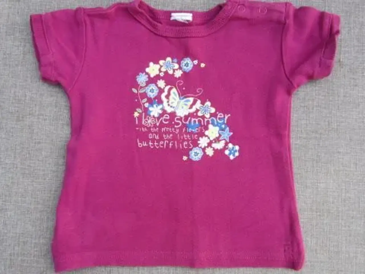 Billede 1 - Str. 74, sød t-shirt
