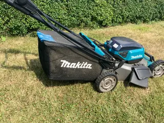 Makita el-plæneklipper, 2 batterier og oplader