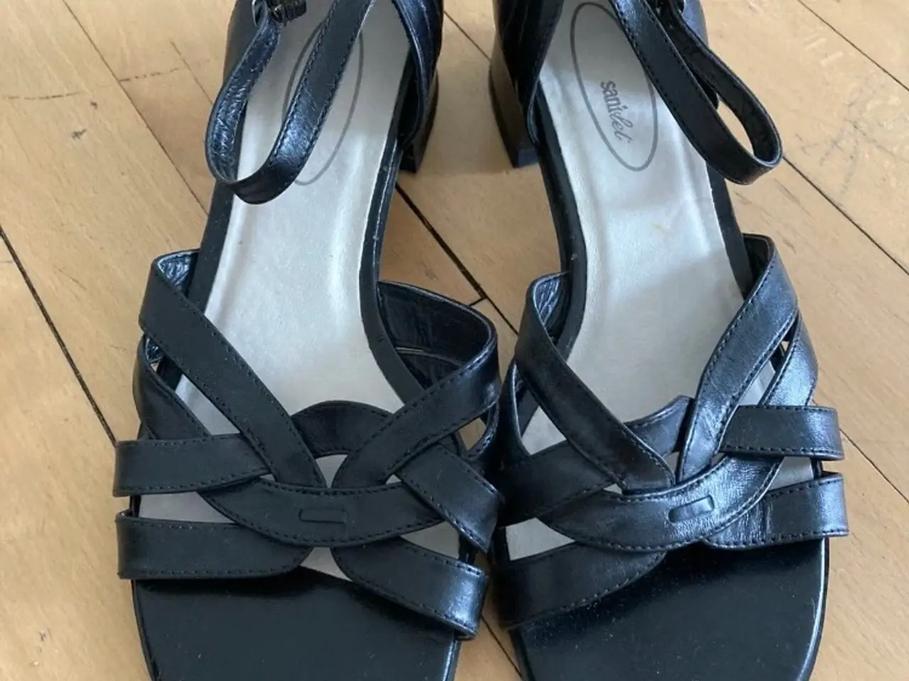 Billede 1 - Sandaler