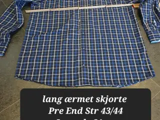 Lang ærmet skjorte  str 43/44