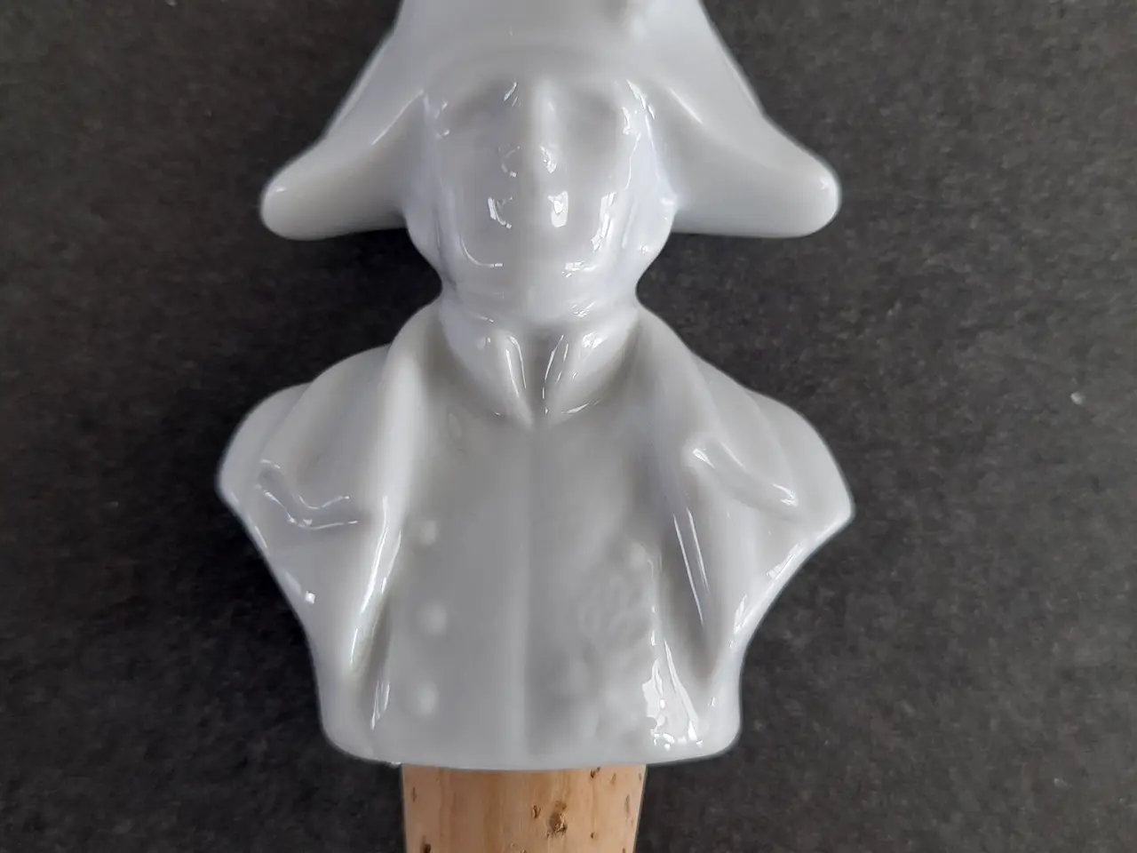Billede 1 - Vinprop af Napoleon i pocelæn
