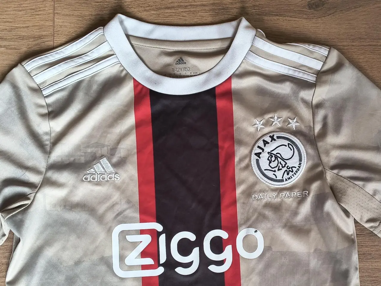 Billede 2 - AFC AJAX 2022-23, STR. 11-12 ÅR, I FLOT STAND