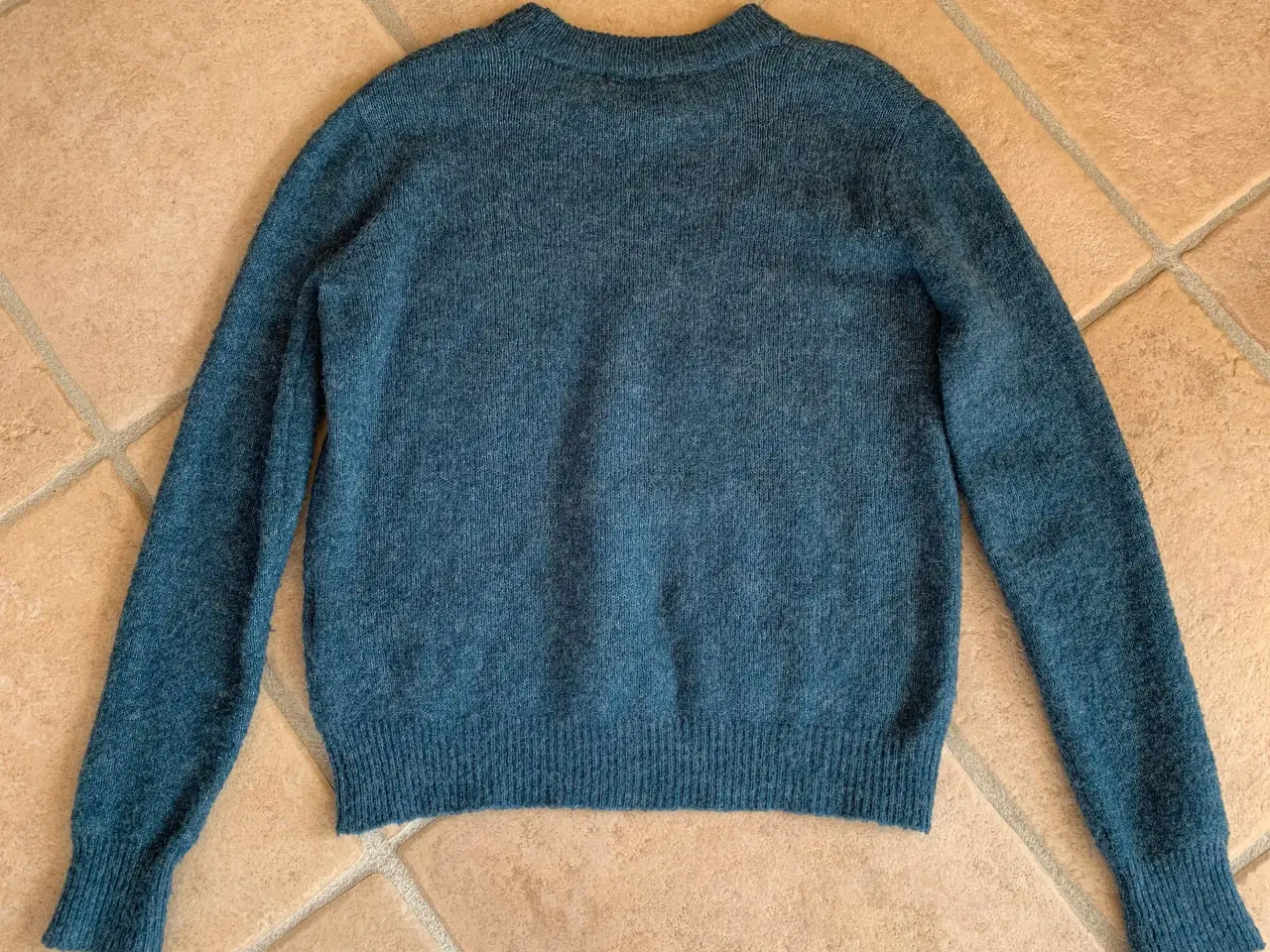 Billede 1 - Pieces uldtrøje str. S 