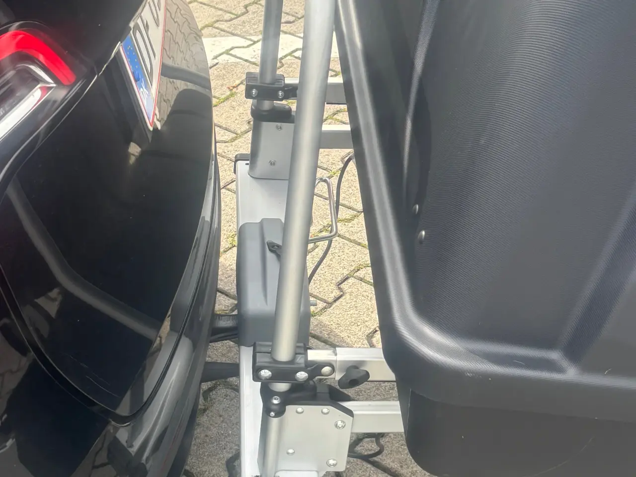 Billede 1 - UDLEJES - Bagageboks til krog 400 liter