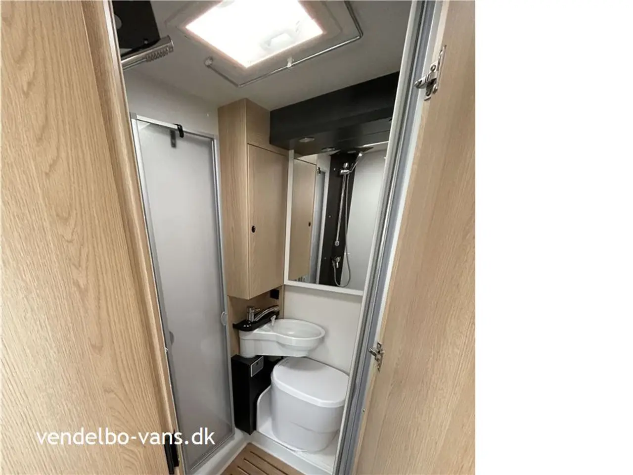 Billede 10 - 2024 - SunLight T 58 Nem og handy under 6 meter