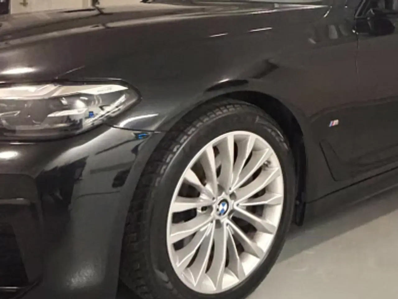 Billede 2 - Vinterdæk Good year med 18"orginal BMW fælge