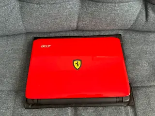 Acer Ferrari One 200, 3 GB RAM, 500 GB harddisk