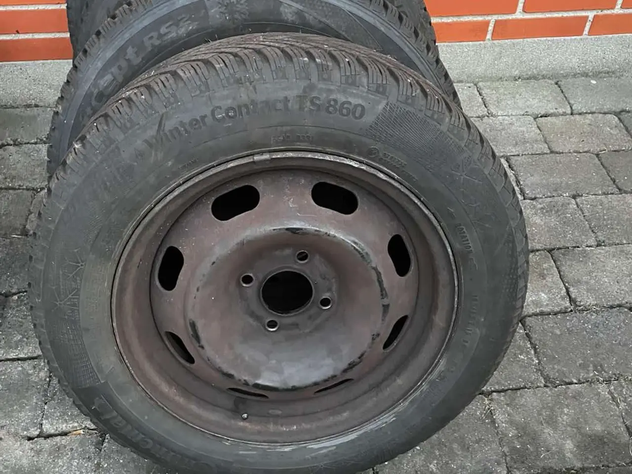 Billede 1 - 15 Peugeot/Citroën/Ford Fiesta med Conti Vinterdæk
