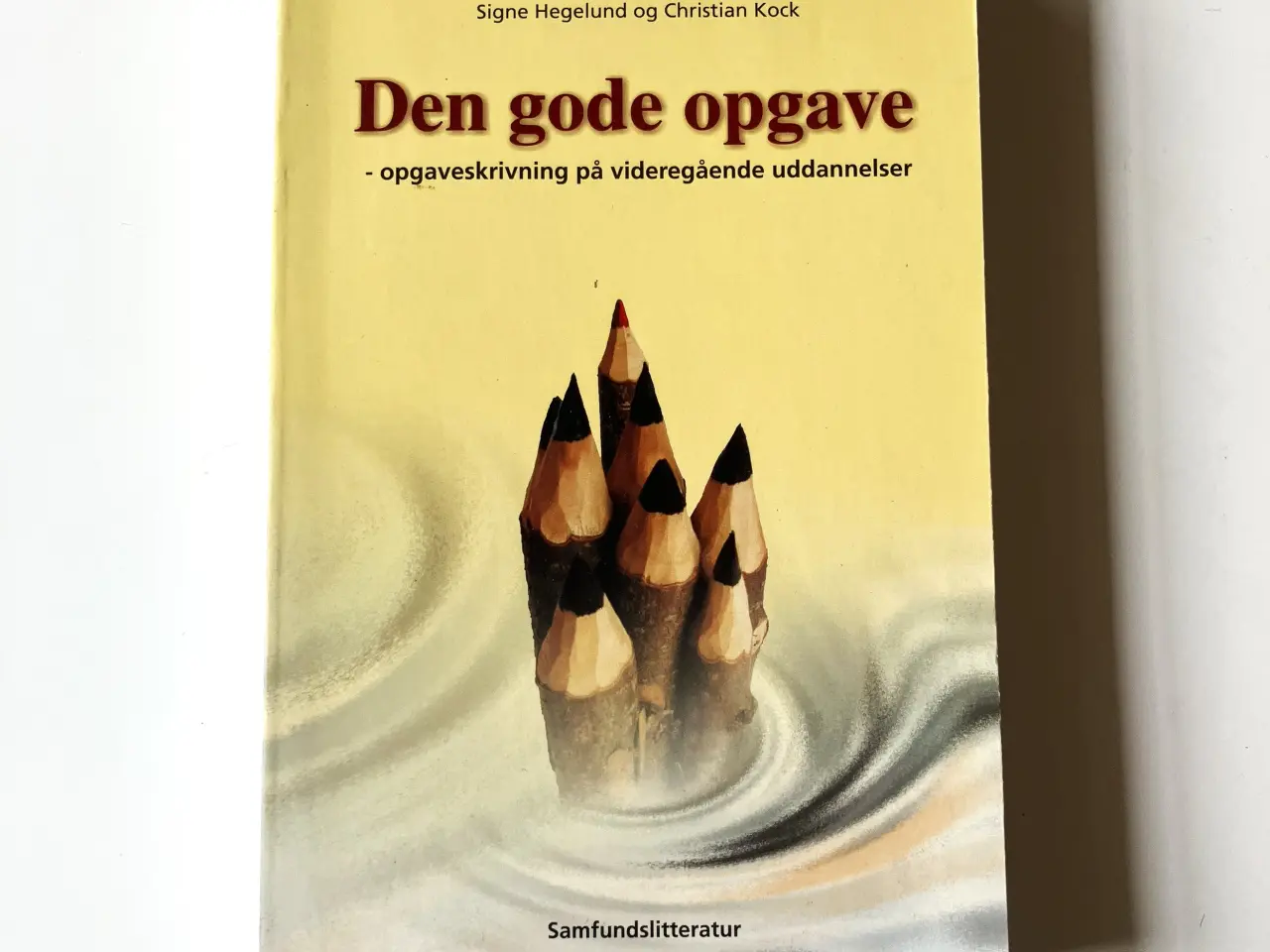 Billede 1 - Den gode opgave : håndbog i opgaveskrivning på vid