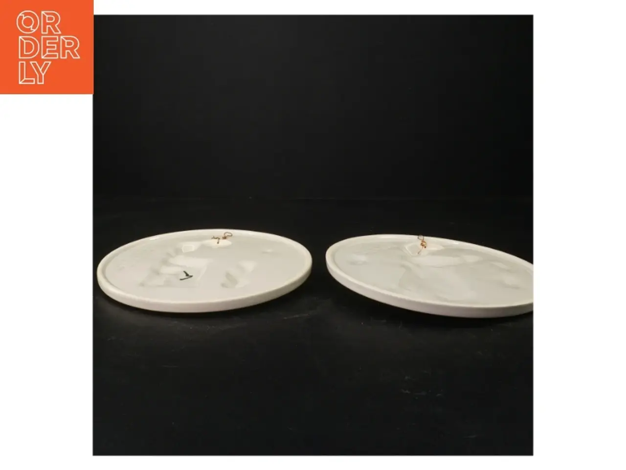 Billede 3 - Dekorative porcelænsplatter (str. Ø 18,5 cm)