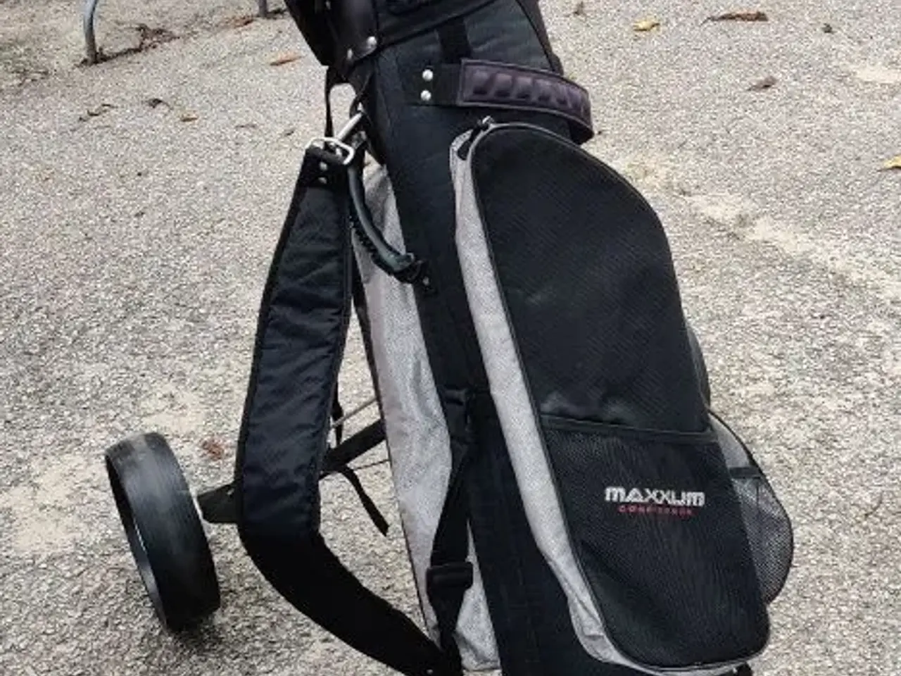 Billede 9 - Golfsæt MAXXUM dame