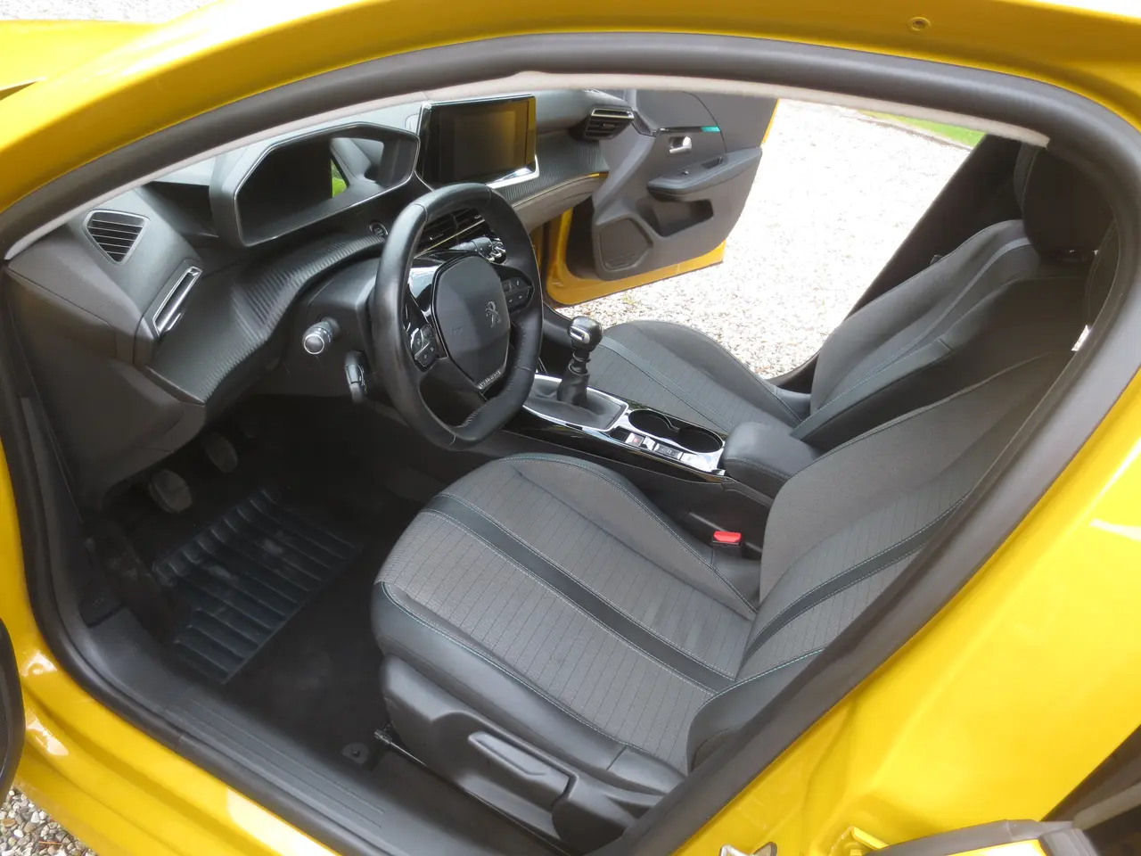 Billede 16 - Fin Peugeot 208 Blue HDi Ny model. År 20.