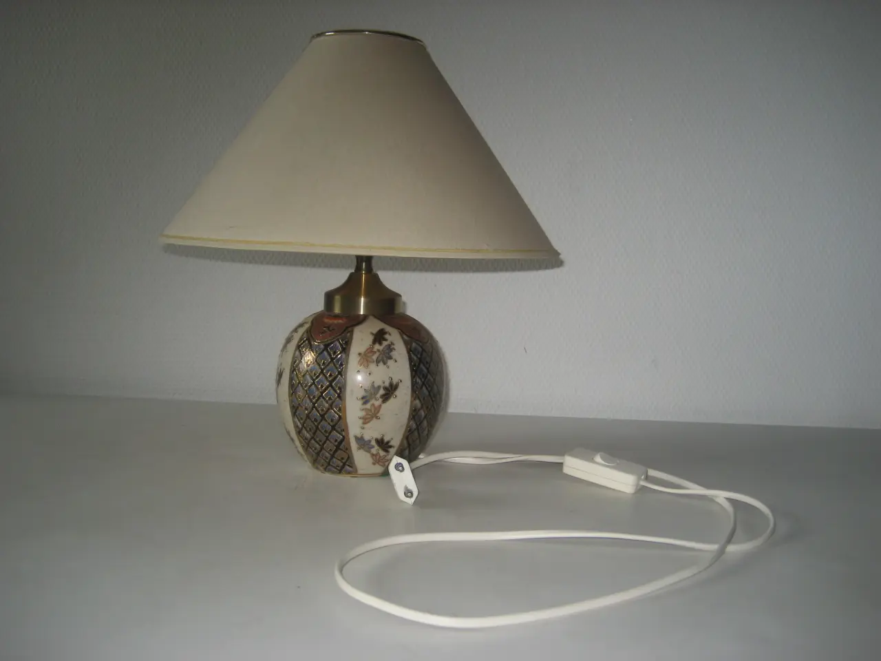 Billede 1 - Pæn bordlampe i orientalsk stil
