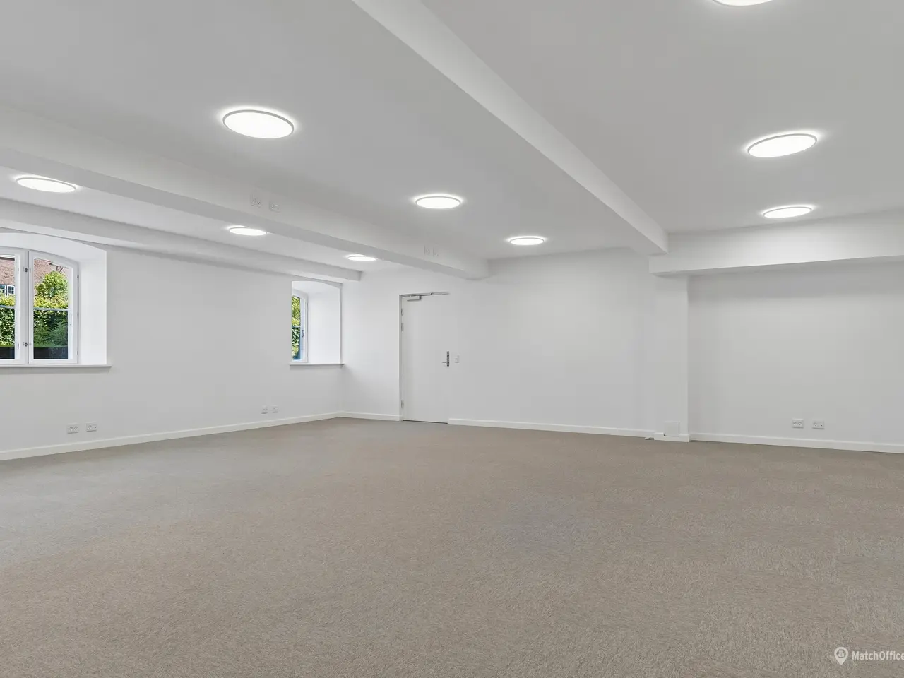 Billede 8 - Kontor i parterre med central placering