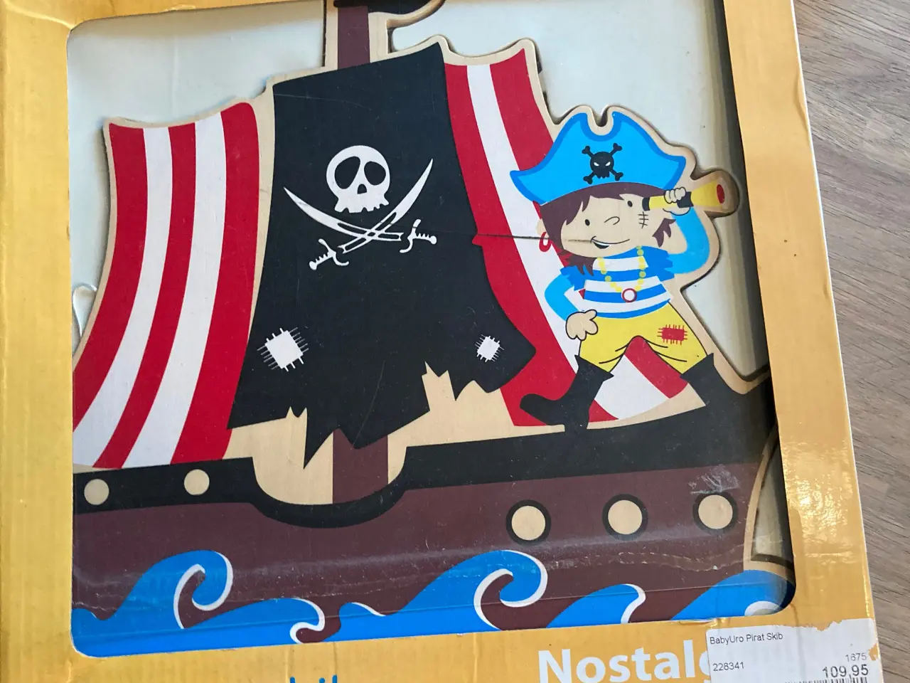 Billede 1 - Uro i træ med pirattema
