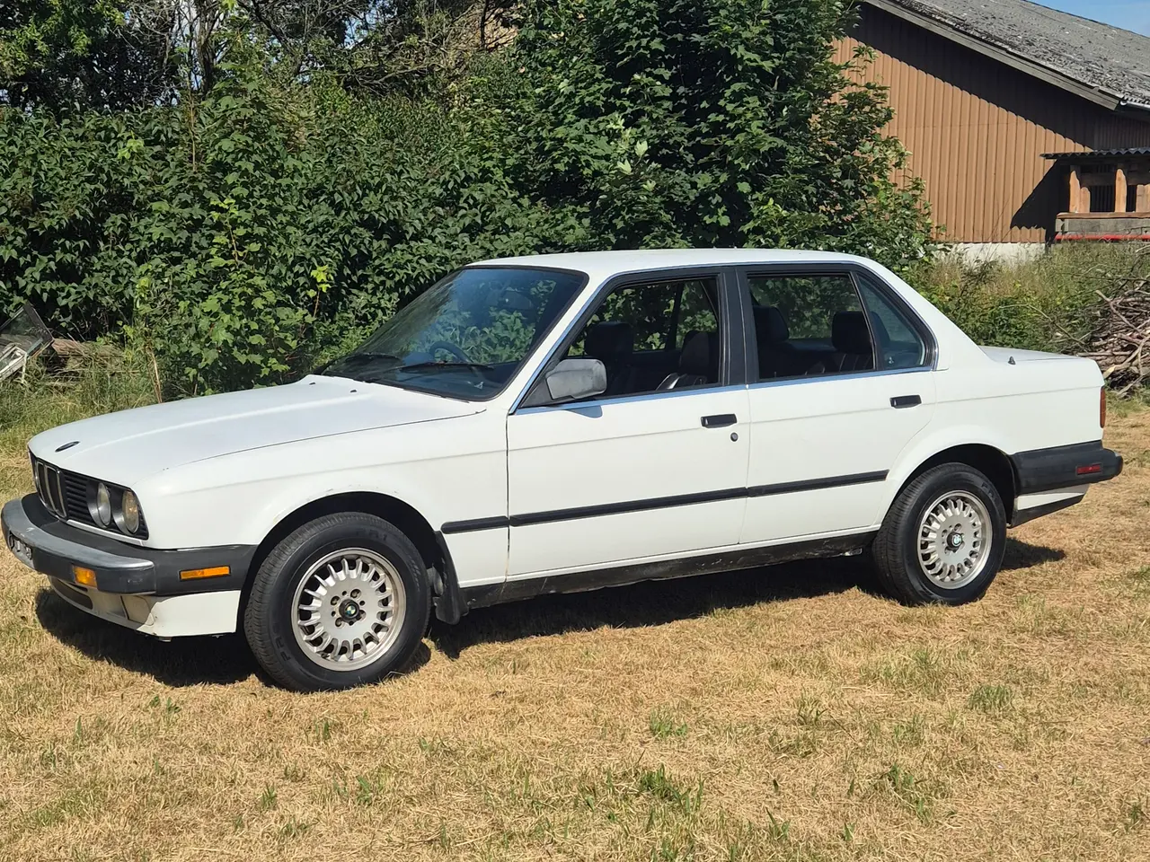 Billede 2 - BMW E30 højre styret med papir 