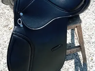Pony sadel i læder