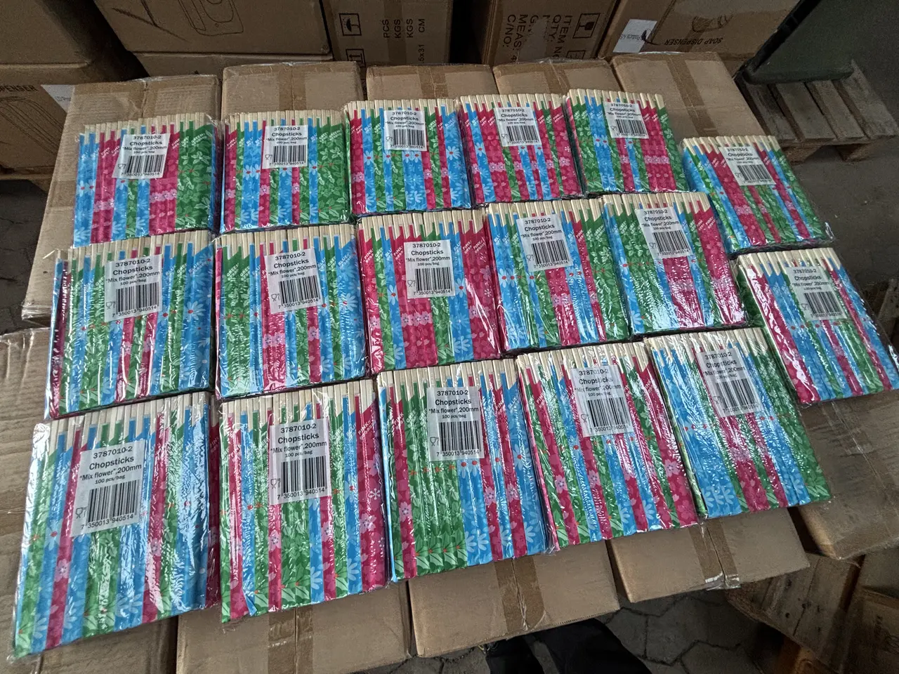 Billede 6 - Spisepinde 100 par pr pose - 50 kr pr pose