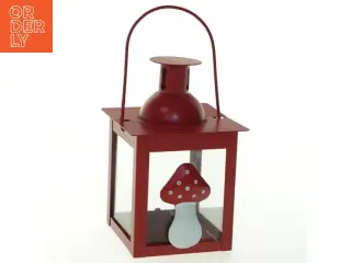 Rød jule lanterne med svampedekoration (str. 9,5x15 cm)
