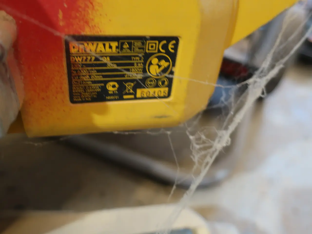 Billede 4 - Kap-/geringssav DEWALT DW777-QS