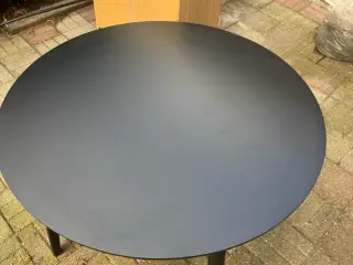 Rundt spise bord