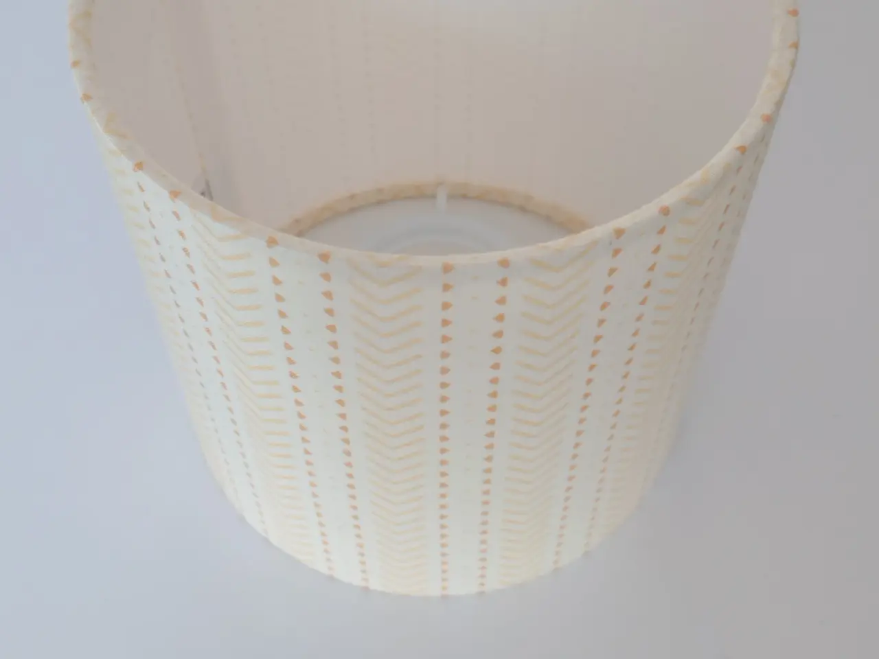 Billede 2 - 2 stk.lampeskærme til bordlampe 15x15cm