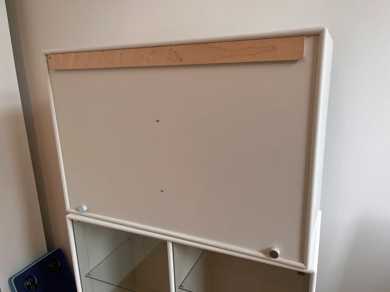 Billede 3 - Tre Montana vitrine skabe i 01 White