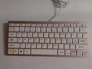 Nohro tastatur med ledning