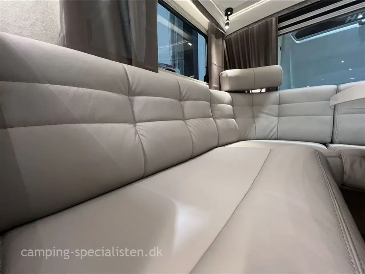 Billede 9 - 2026 - Kabe Smaragd 520 XL KS Premium Line   Kabe Smaragd 520 XL KS PREMIUM LINE 2026  Kan nu ses hos  hos Camping-Specialisten i Silkeborg