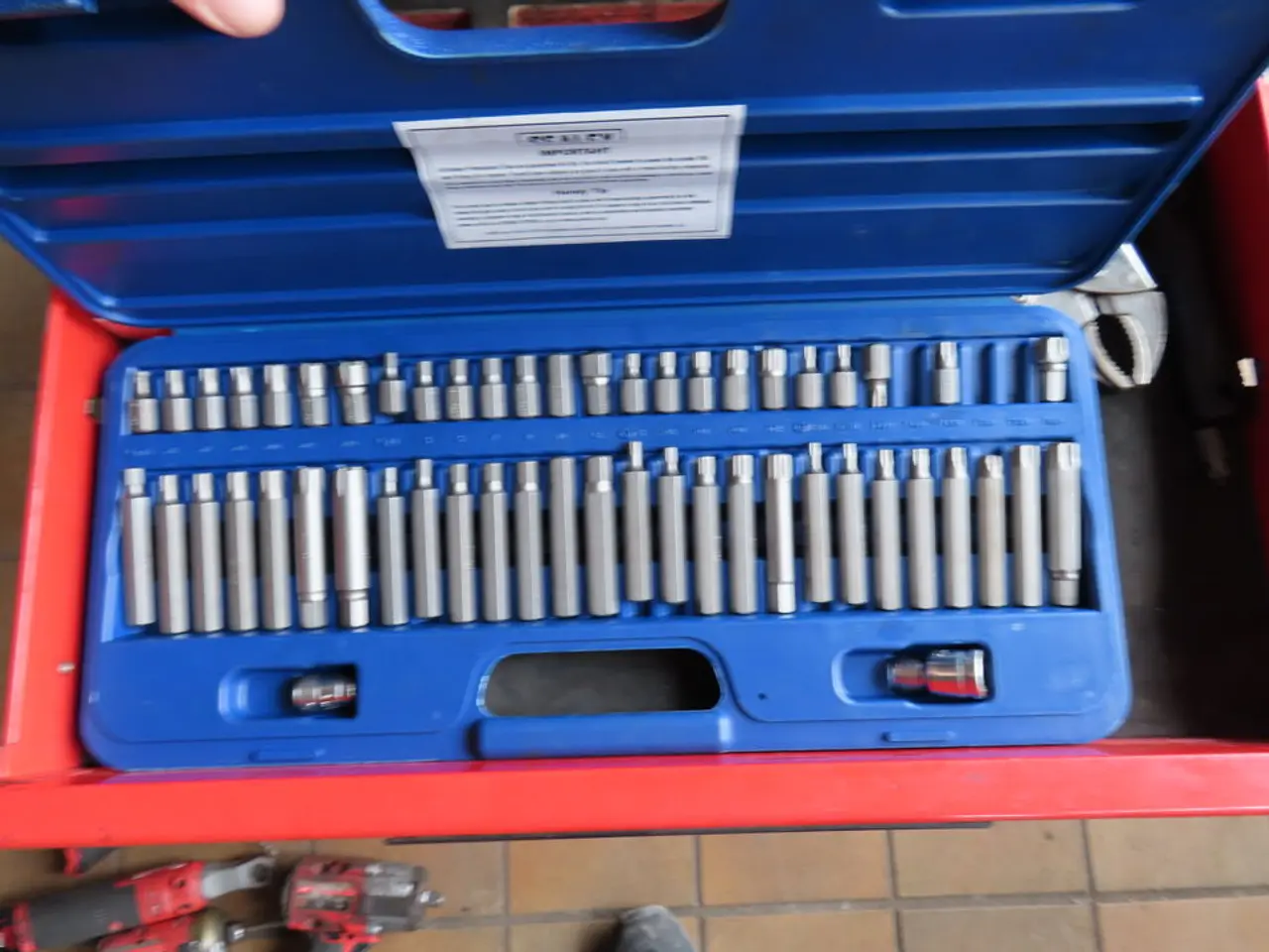 Billede 6 - Værkstedsrullevogn med indhold KS TOOLS