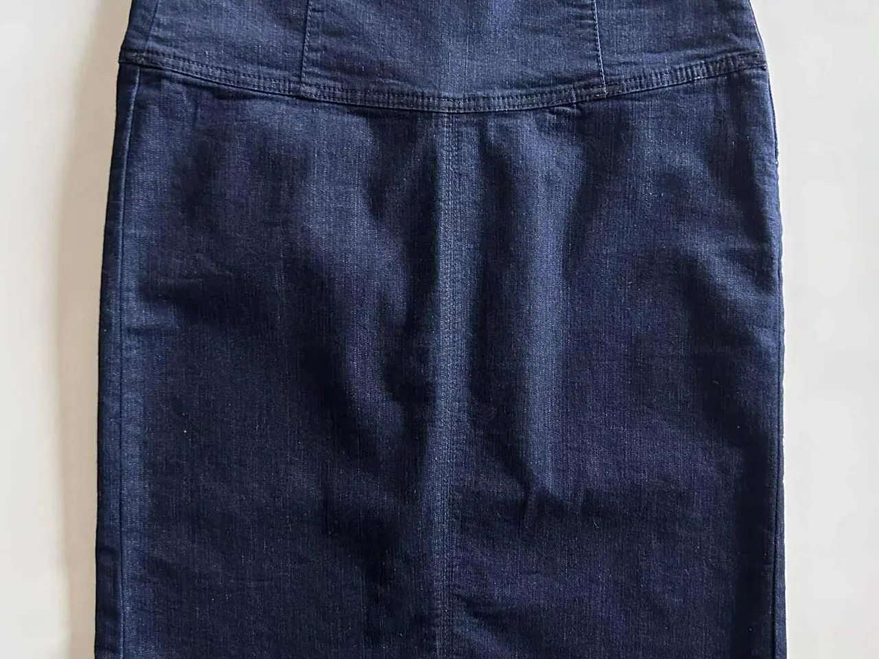 Billede 1 - Vero Moda højtaljet denim nederdel, str. 40