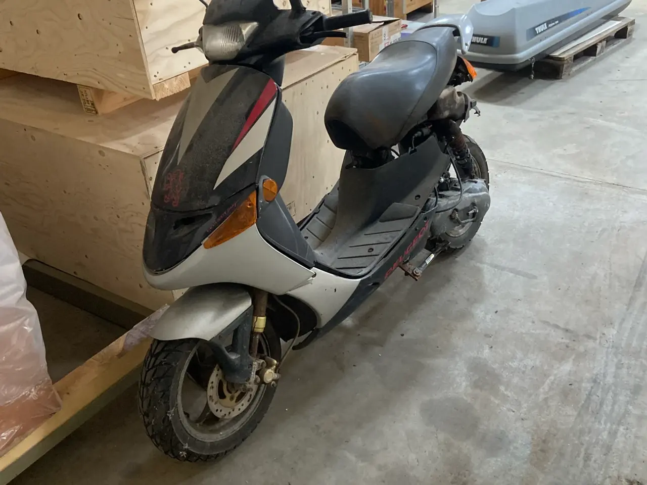 Billede 1 - Scooter der trænger til kærlig hånd
